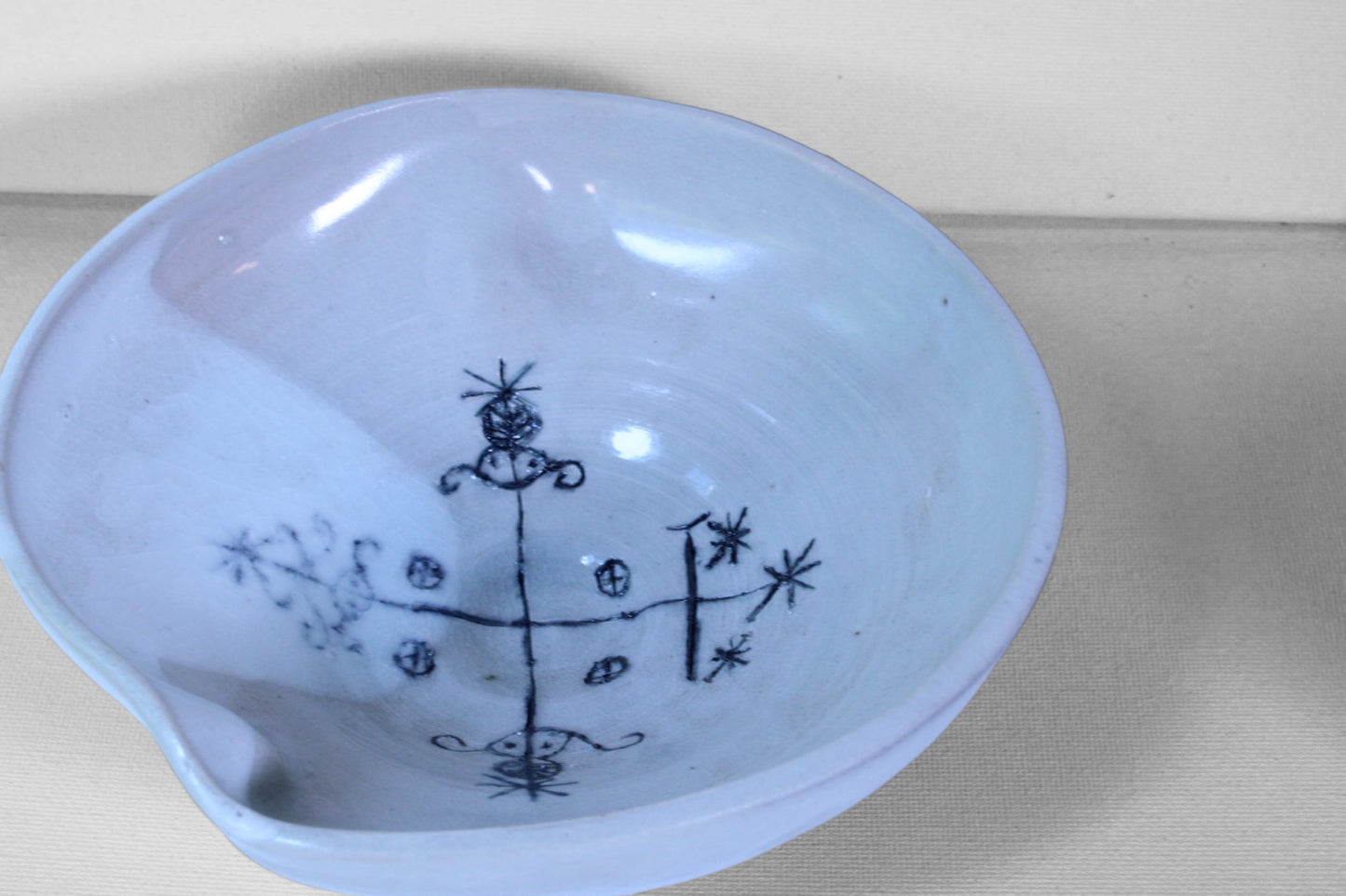 Wide 3 Thumb Ancestor Bowl