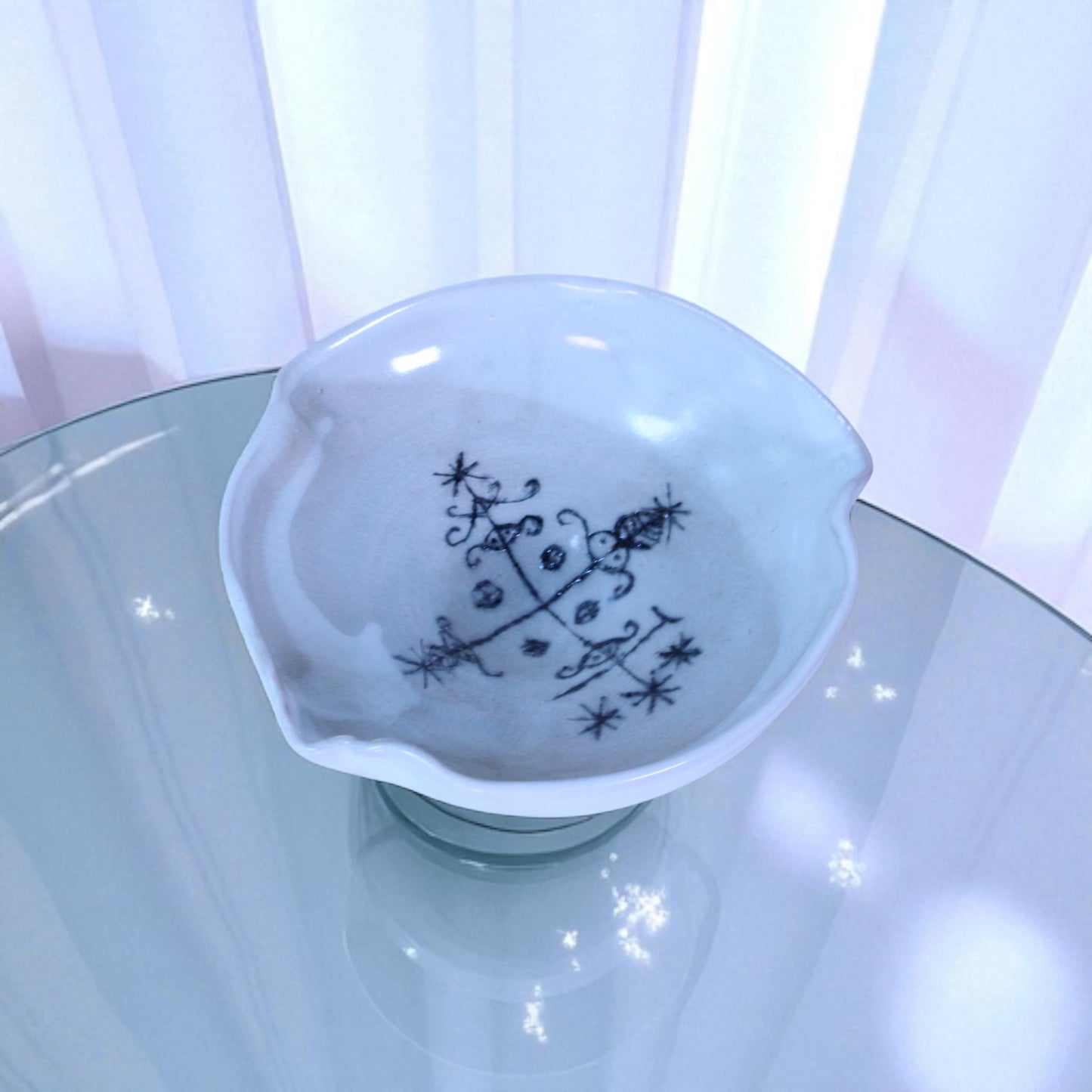 Wide 3 Thumb Ancestor Bowl