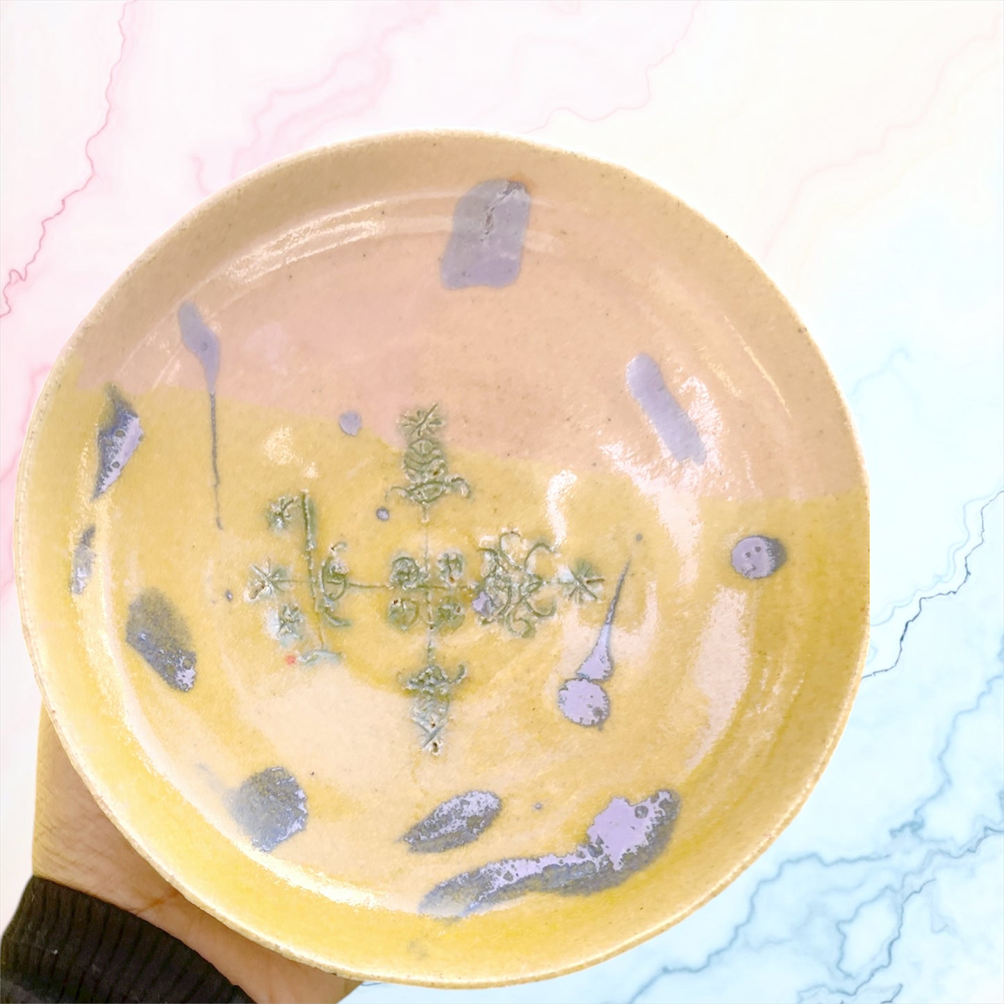 Radiant Streaks Ancestor Bowl