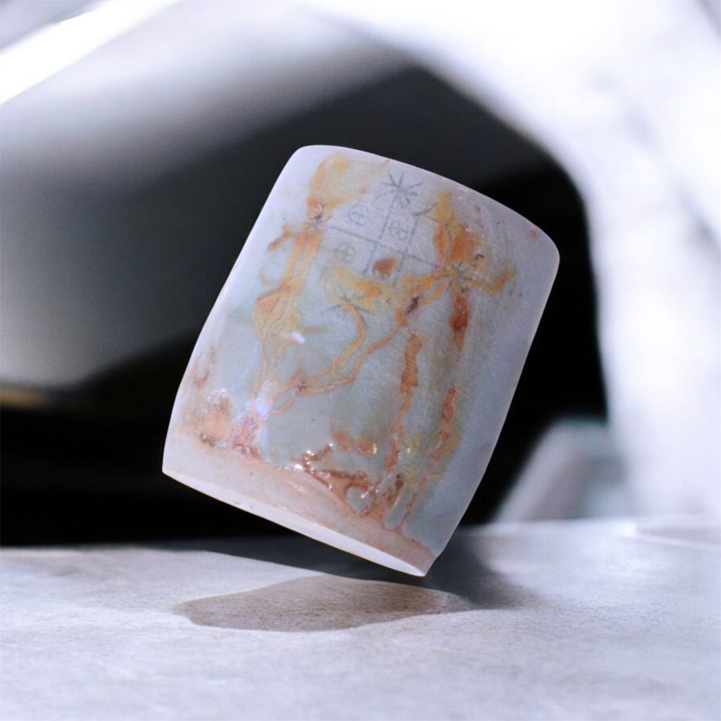 Beautiful Gold Glaze Pattern